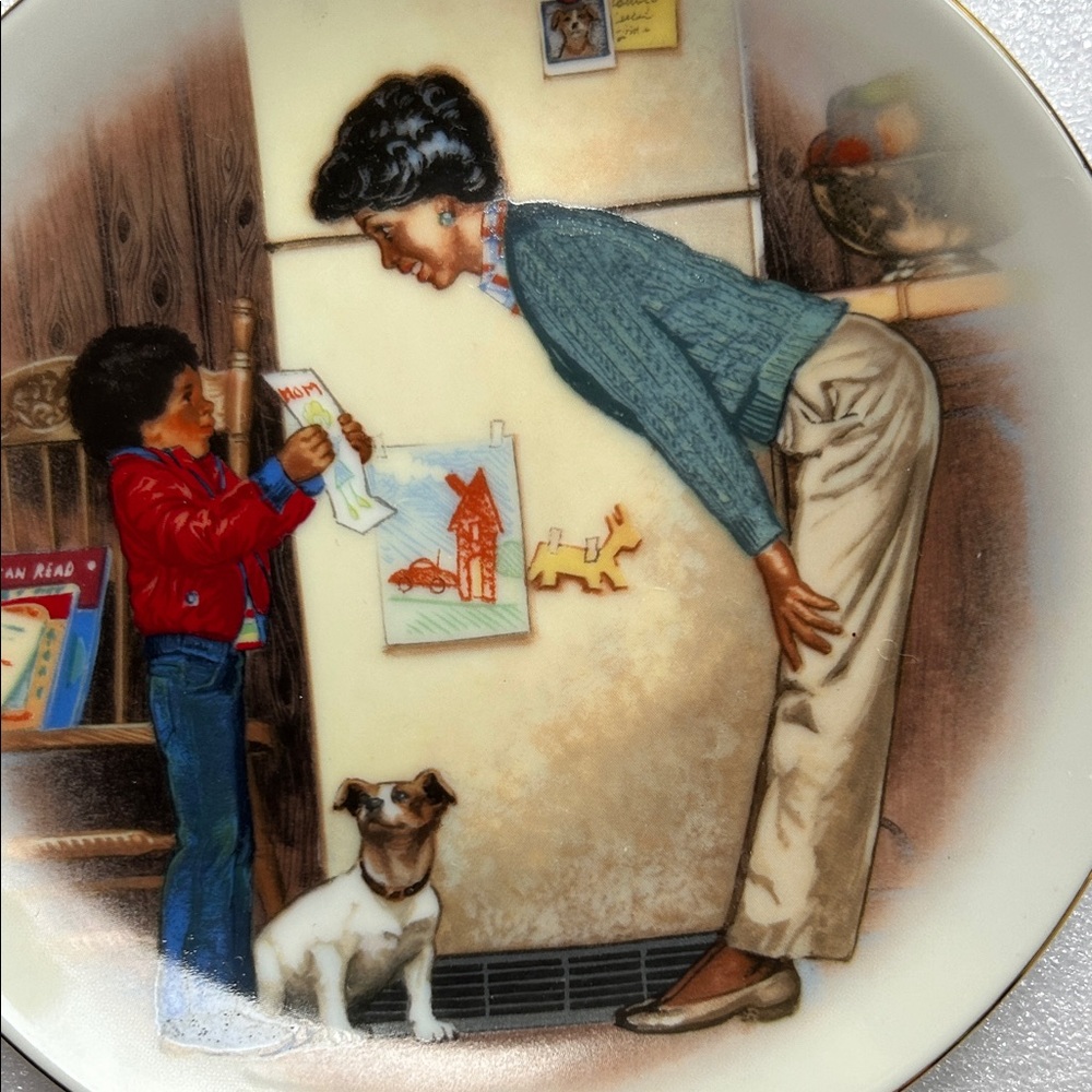 1985 Avon Collectible 5” Mother’s Day Plate Creation of Love Porcelain 22K Gold